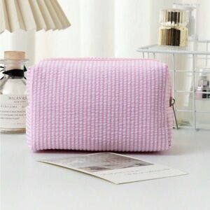 Striped Seersucker Large Toiletry Makeup Bag